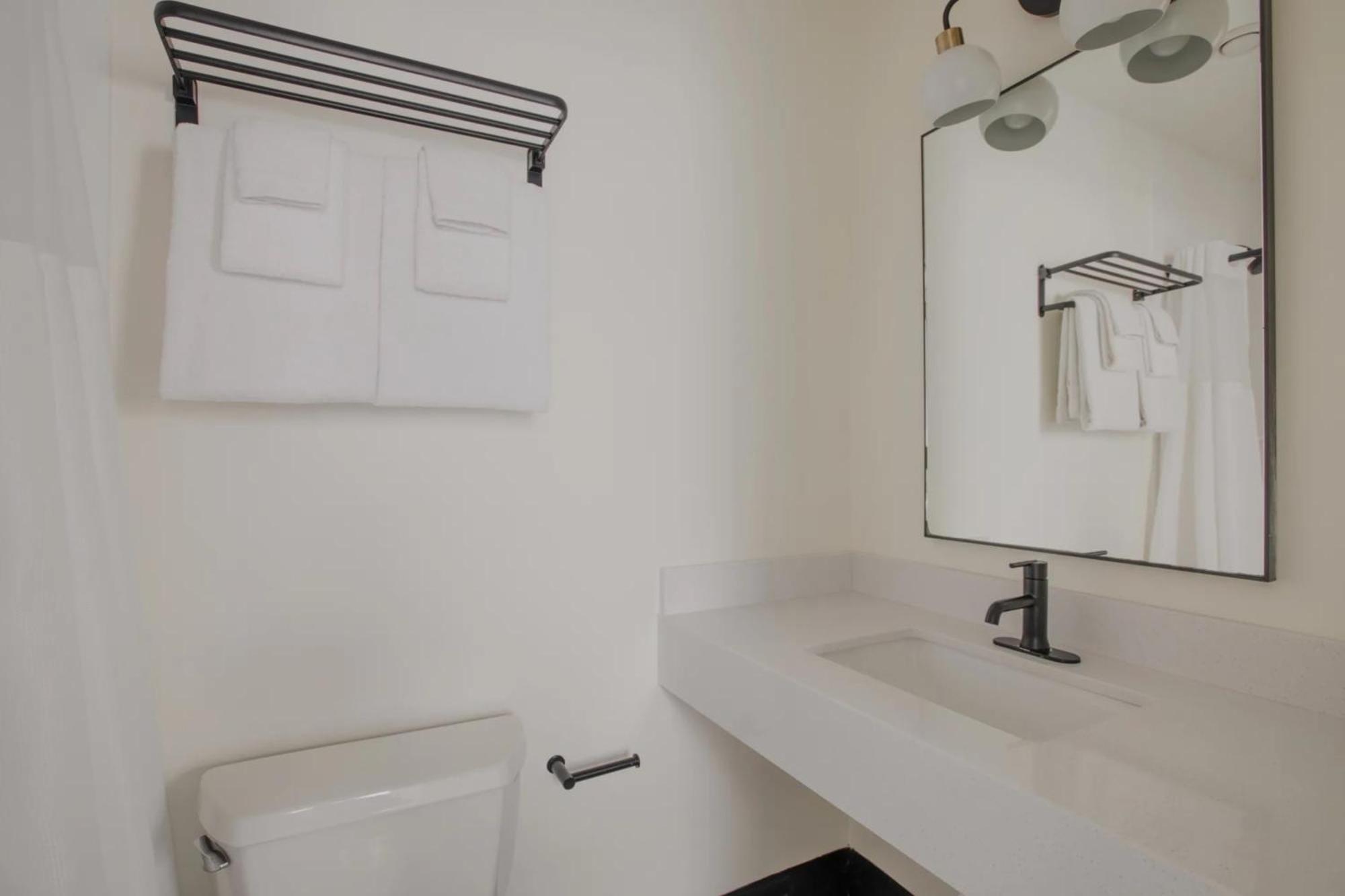 Dupont Circle Embassy Inn By Found Washington Bagian luar foto